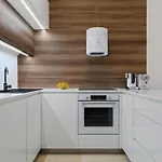 דירה Breathtaking Castle View - Modern Sky Park