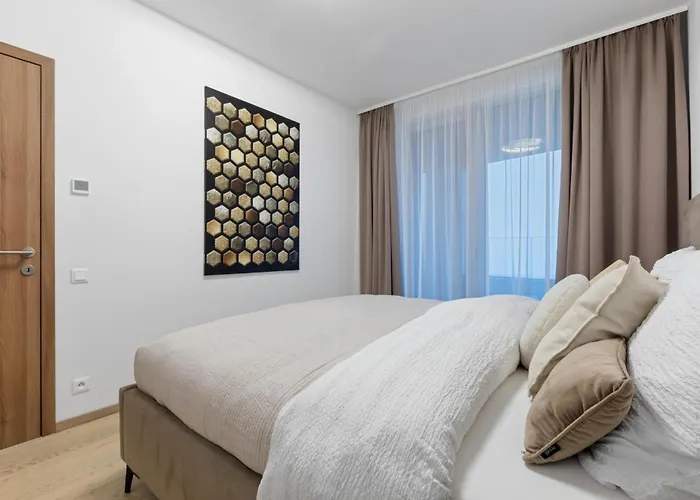 Breathtaking Castle View - Modern Sky Park Apartament Bratislava